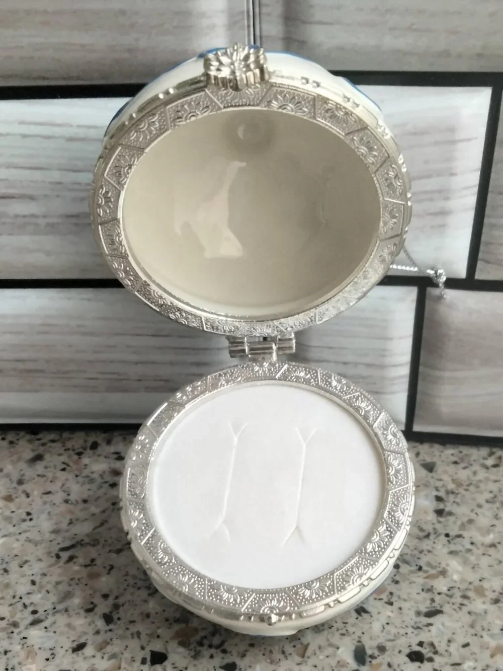 Porcelain Painted Jewelry / Trinket / Keepsake Box Ornament